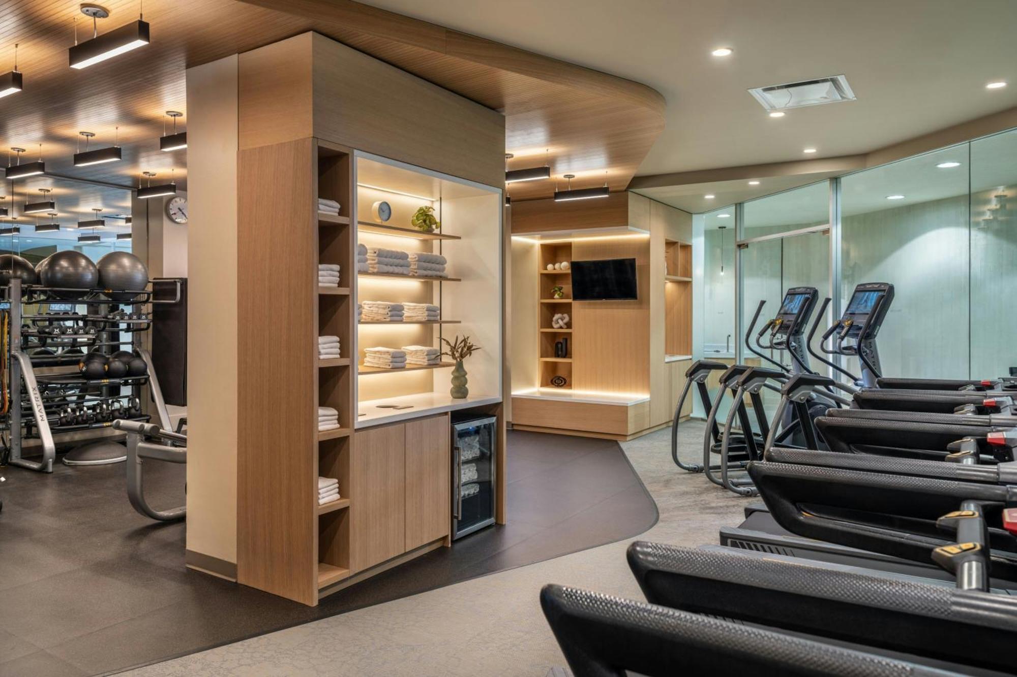 The Westin Bayshore, 5*